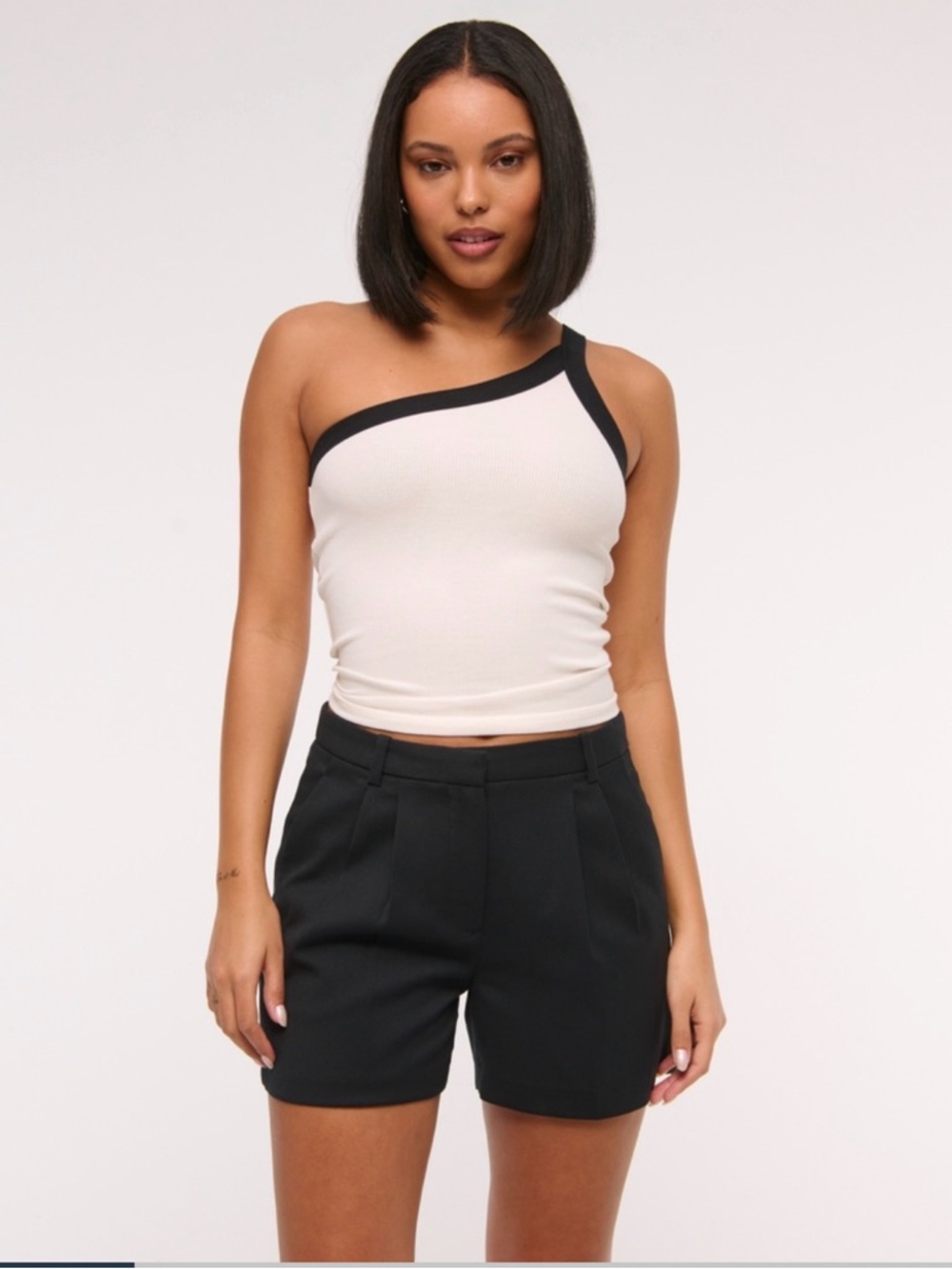 Abercrombie & Fitch Black High-Waist Pleated Shorts